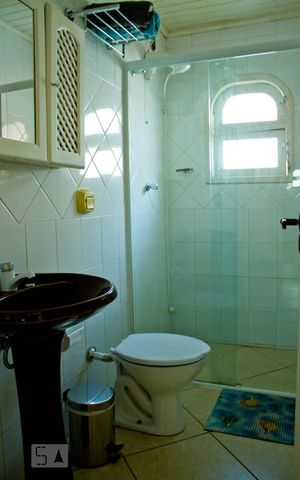 Casa para alugar com 300m², 4 quartos e 8 vagas