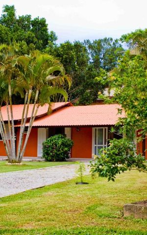 Casa para alugar com 300m², 4 quartos e 8 vagas