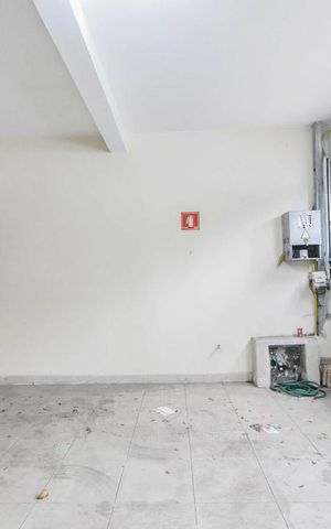 Casa à venda com 215m², 4 quartos e 1 vaga Casa à venda com 215m², 4 quartos e 1 vagaGaragem