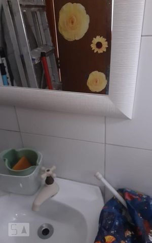 Casa à venda com 192m², 4 quartos e 2 vagas Casa à venda com 192m², 4 quartos e 2 vagasLavabo