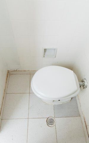 Apartamento à venda com 141m², 3 quartos e 1 vaga Apartamento à venda com 141m², 3 quartos e 1 vagaBanheiro de Serviço