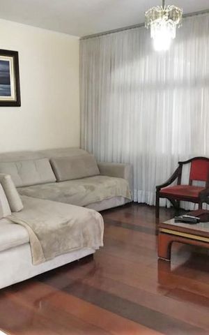 Casa à venda com 125m², 3 quartos e 3 vagas Casa à venda com 125m², 3 quartos e 3 vagasSala