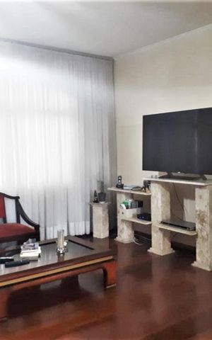 Casa à venda com 125m², 3 quartos e 3 vagas Casa à venda com 125m², 3 quartos e 3 vagasSala