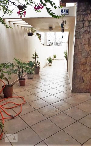 Casa à venda com 125m², 3 quartos e 3 vagas Casa à venda com 125m², 3 quartos e 3 vagasQuintal
