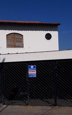 Casa à venda com 125m², 3 quartos e 3 vagas