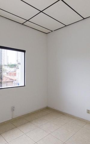 Casa à venda com 250m², 4 quartos e 2 vagas Casa à venda com 250m², 4 quartos e 2 vagasQuarto