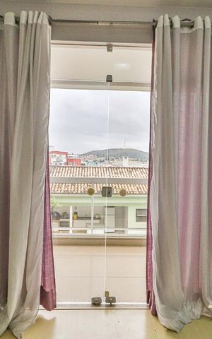 Casa à venda com 360m², 5 quartos e 5 vagas Casa à venda com 360m², 5 quartos e 5 vagasVaranda do Quarto 2 - Suíte