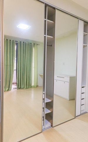 Casa à venda com 360m², 5 quartos e 5 vagas Casa à venda com 360m², 5 quartos e 5 vagasEntrada do Banheiro da Suíte 2