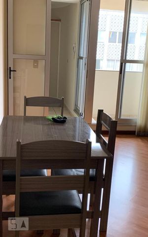 Apartamento para alugar com 46m², 1 quarto e 1 vagaSala