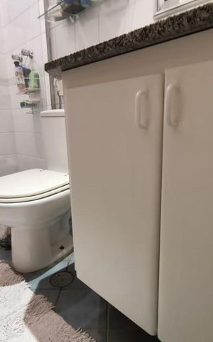 Apartamento à venda com 82m², 2 quartos e 2 vagas Apartamento à venda com 82m², 2 quartos e 2 vagasBanheiro