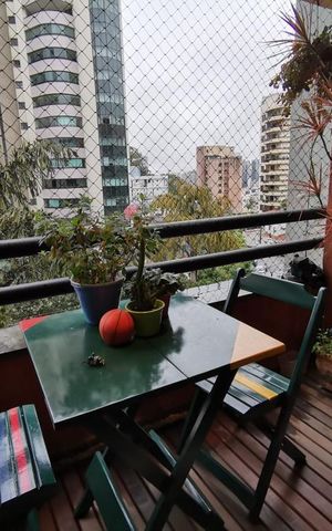 Apartamento à venda com 82m², 2 quartos e 2 vagas Apartamento à venda com 82m², 2 quartos e 2 vagasVaranda