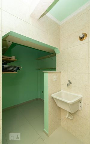 Apartamento para alugar com 71m², 2 quartos e sem vagaÁREA DE SERVIÇO