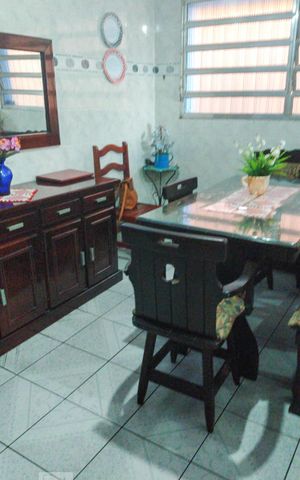 Casa à venda com 255m², 3 quartos e 6 vagas Casa à venda com 255m², 3 quartos e 6 vagasCozinha