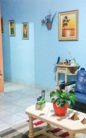 Casa à venda com 255m², 3 quartos e 6 vagas Casa à venda com 255m², 3 quartos e 6 vagasSala