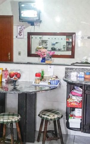 Casa à venda com 255m², 3 quartos e 6 vagas Casa à venda com 255m², 3 quartos e 6 vagasCozinha