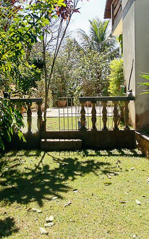 Casa à venda com 671m², 4 quartos e 8 vagas Casa à venda com 671m², 4 quartos e 8 vagasQuintal