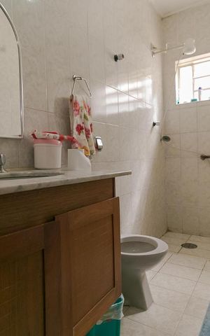 Apartamento à venda com 176m², 4 quartos e 2 vagasBanheiro 