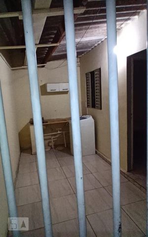Studio para alugar com 35m², 1 quarto e 1 vaga Studio para alugar com 35m², 1 quarto e 1 vagaÁrea de Serviço