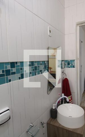 Casa à venda com 80m², 2 quartos e sem vagaBanheiro