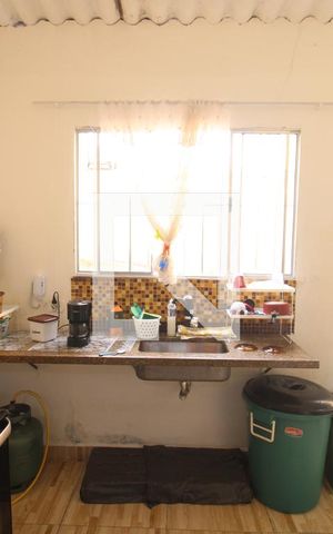 Casa à venda com 80m², 2 quartos e sem vagaSala / Cozinha / Área de Serviço