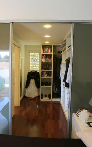 Casa à venda com 800m², 5 quartos e 3 vagasCloset da Suite 2