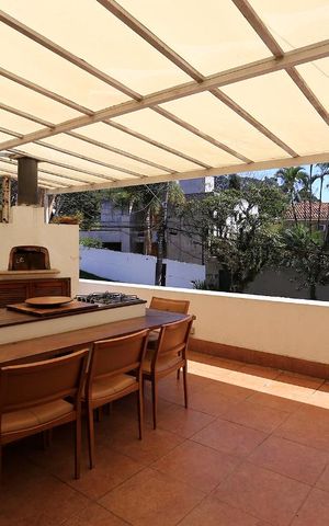 Casa à venda com 800m², 5 quartos e 3 vagasVaranda Gourmet