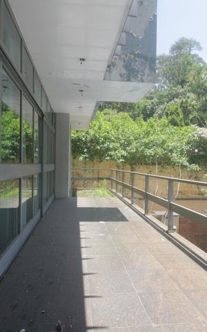 Casa para alugar com 500m², 5 quartos e 4 vagasVaranda