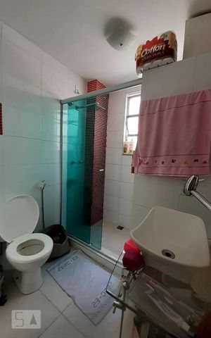 Apartamento à venda com 80m², 2 quartos e 1 vaga Apartamento à venda com 80m², 2 quartos e 1 vagaBanheiro da Suíte 1