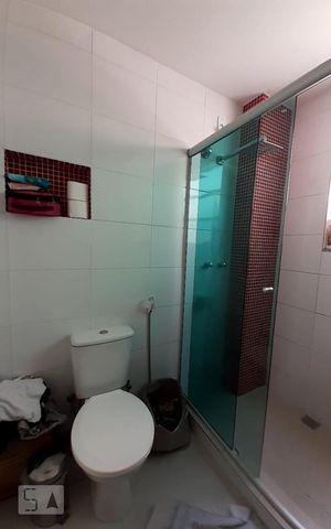 Apartamento à venda com 80m², 2 quartos e 1 vaga Apartamento à venda com 80m², 2 quartos e 1 vagaBanheiro da Suíte 1
