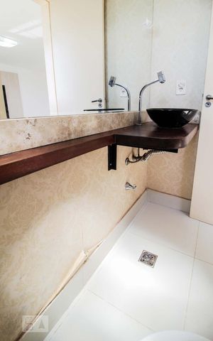 Apartamento para alugar com 114m², 2 quartos e 2 vagasQuarto 3 (suíte - Pav. Superior) Banheiro