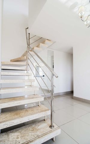 Apartamento para alugar com 114m², 2 quartos e 2 vagasSala