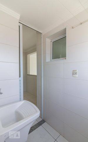 Apartamento à venda com 73m², 3 quartos e 1 vagaÁrea de serviço
