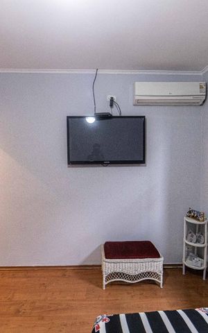 Casa à venda com 190m², 4 quartos e 2 vagas Casa à venda com 190m², 4 quartos e 2 vagasQuarto 2