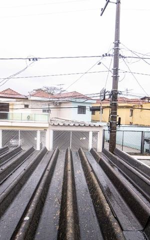 Casa à venda com 190m², 4 quartos e 2 vagas Casa à venda com 190m², 4 quartos e 2 vagasVista Suite 1
