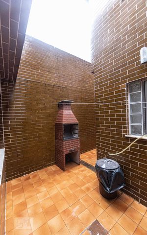Casa à venda com 190m², 4 quartos e 2 vagas Casa à venda com 190m², 4 quartos e 2 vagasChurrasqueira