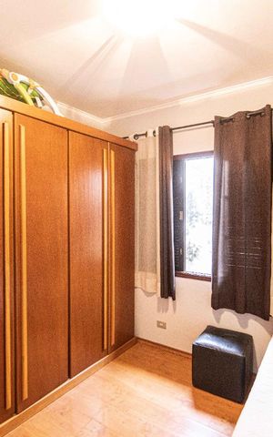 Casa à venda com 190m², 4 quartos e 2 vagas Casa à venda com 190m², 4 quartos e 2 vagasQuarto 1