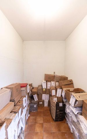 Casa à venda com 190m², 4 quartos e 2 vagas Casa à venda com 190m², 4 quartos e 2 vagasSuite edícula