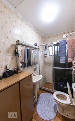 Casa à venda com 190m², 4 quartos e 2 vagas Casa à venda com 190m², 4 quartos e 2 vagasBanheiro Social