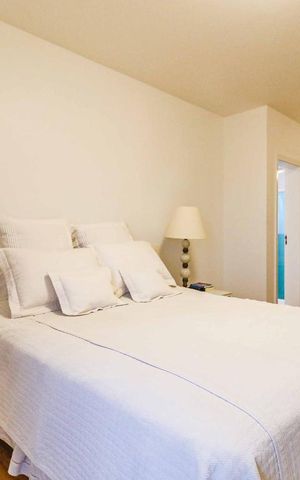 Apartamento à venda com 440m², 4 quartos e 3 vagas Apartamento à venda com 440m², 4 quartos e 3 vagasSuíte 4