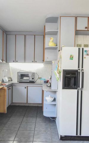 Casa à venda com 413m², 5 quartos e 4 vagasCozinha