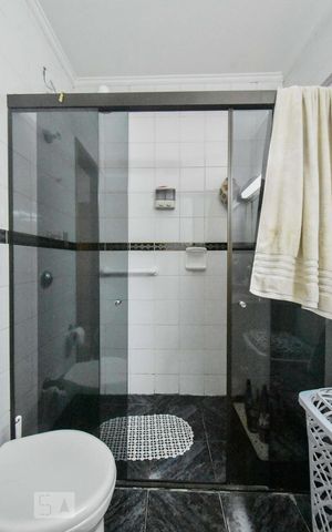 Casa à venda com 413m², 5 quartos e 4 vagasBanheiro Suíte 04