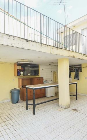 Casa à venda com 413m², 5 quartos e 4 vagasÁrea Externa
