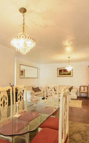 Casa à venda com 413m², 5 quartos e 4 vagasSala de Jantar