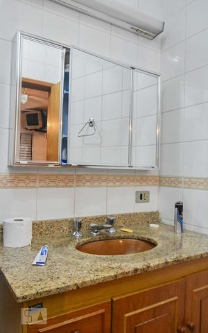 Casa à venda com 413m², 5 quartos e 4 vagasBanheiro Suíte 01