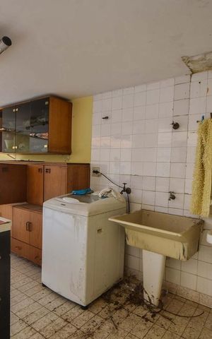 Casa à venda com 413m², 5 quartos e 4 vagasLavanderia
