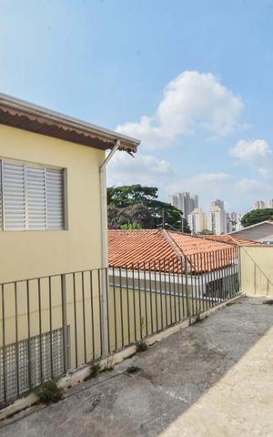 Casa à venda com 413m², 5 quartos e 4 vagasVaranda 02