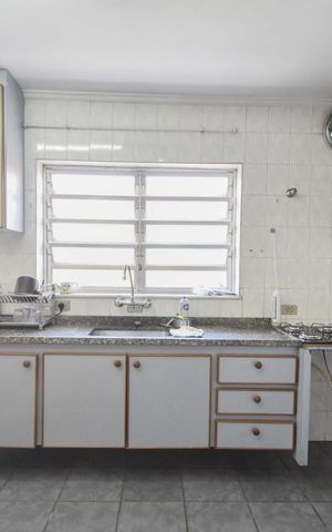 Casa à venda com 413m², 5 quartos e 4 vagasCozinha