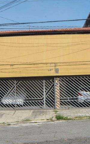 Casa à venda com 413m², 5 quartos e 4 vagasCasa