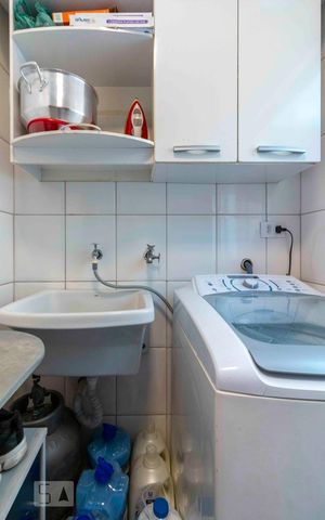 Casa à venda com 160m², 3 quartos e 4 vagasÁrea de Serviço