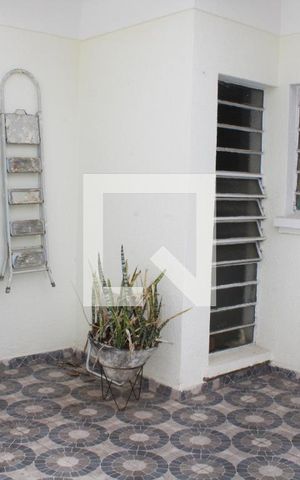 Casa à venda com 210m², 5 quartos e 2 vagasSacada do Quarto 1